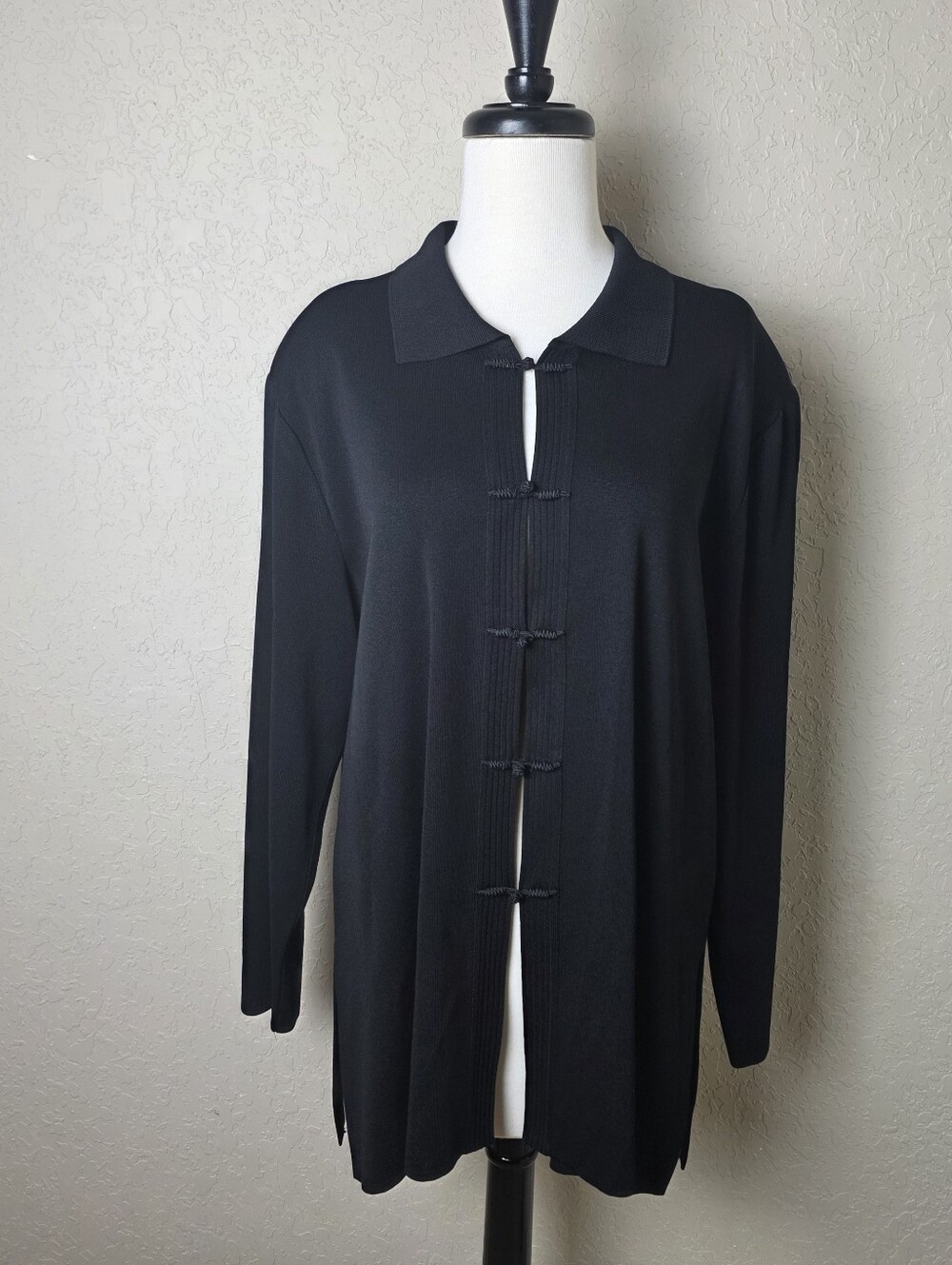 Misook Exclusively Knit Chinese Knot Fog Closure Cardigan Black Size XL